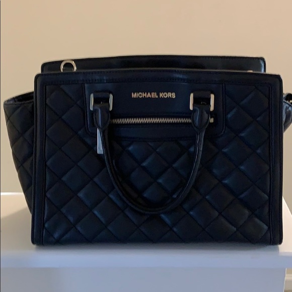 Michael Kors Purse - Picture 1 of 6